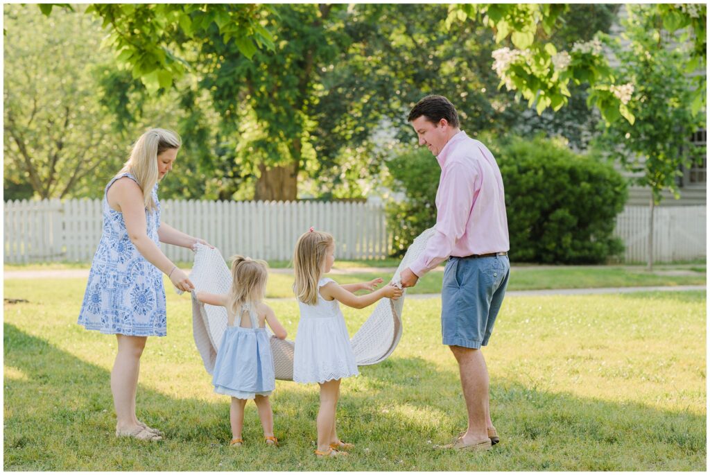 Colonial Williamsburg, Va family portrait session by Jessica Barrett Photography