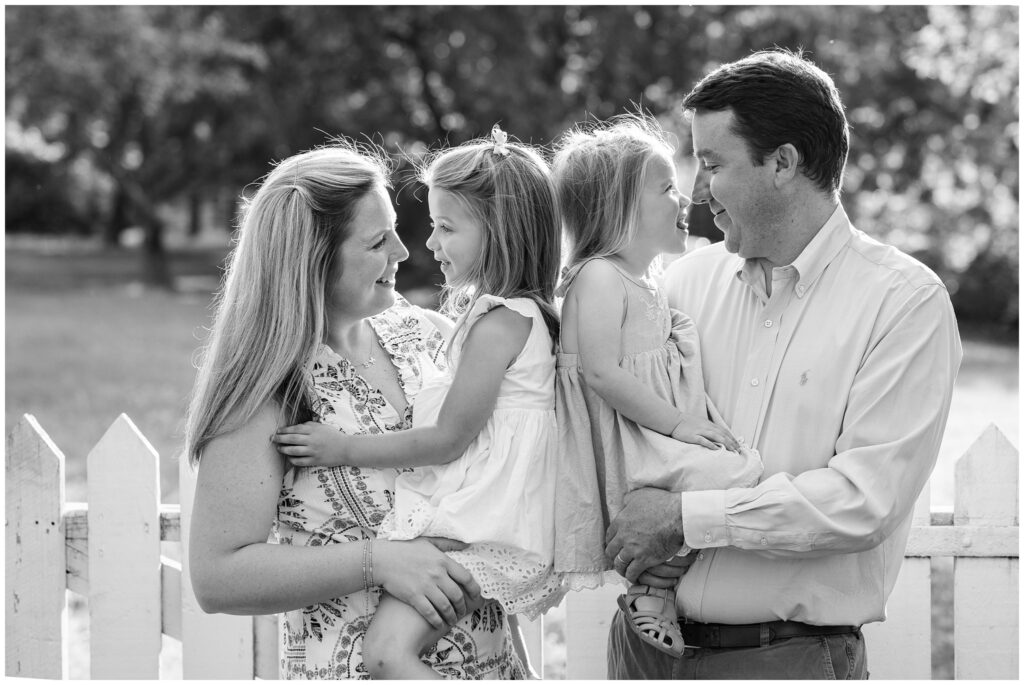 Colonial Williamsburg, Va family portrait session by Jessica Barrett Photography