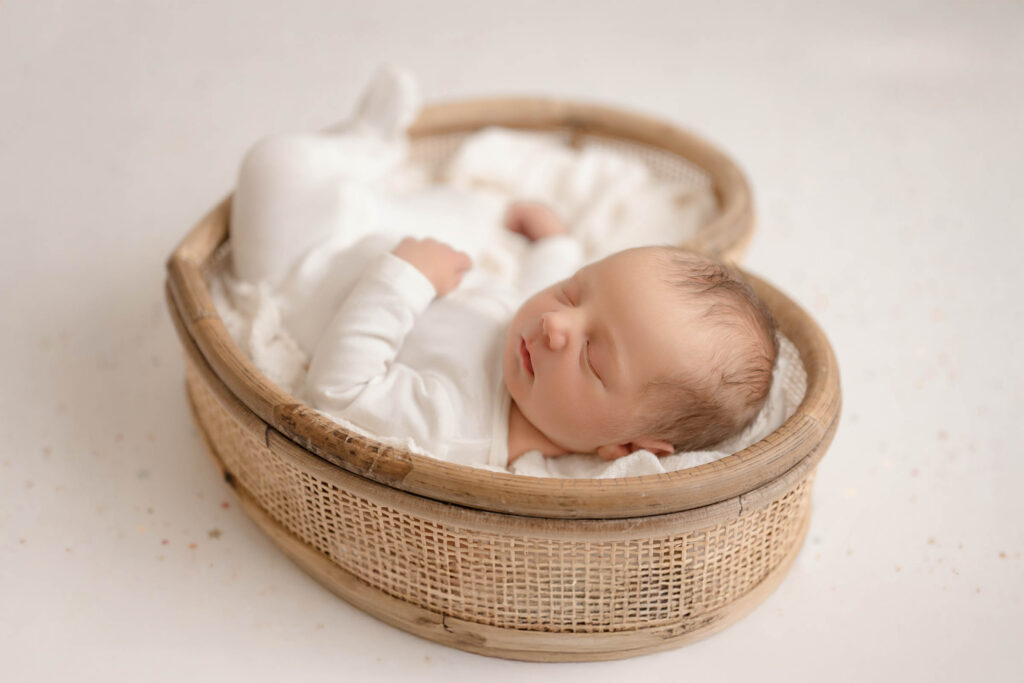 relaxed newborn photography Williamsburg VA